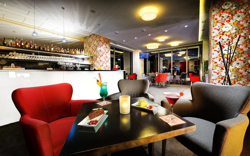Hotel Park Dolny Kubin Exterior photo
